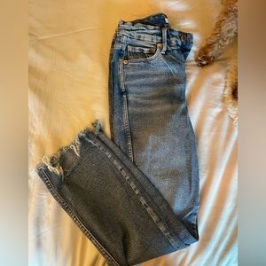 Good American frayed bottom jeans size 26